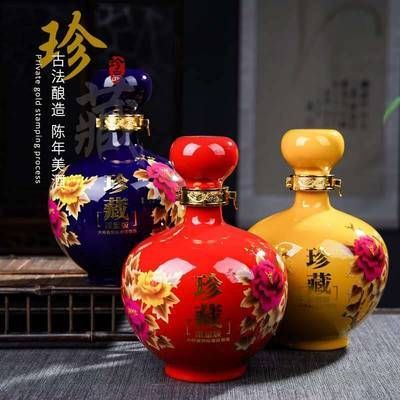 金龍魚酒瓶是什么酒，金龍魚酒瓶是產(chǎn)自杏花村的清香型糧食白酒
