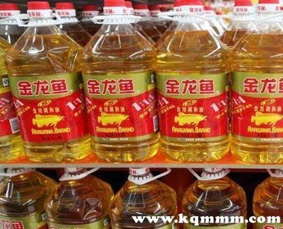 金龍魚現(xiàn)在市場價格是多少，金龍魚市場價格大致在1500至2000元之間