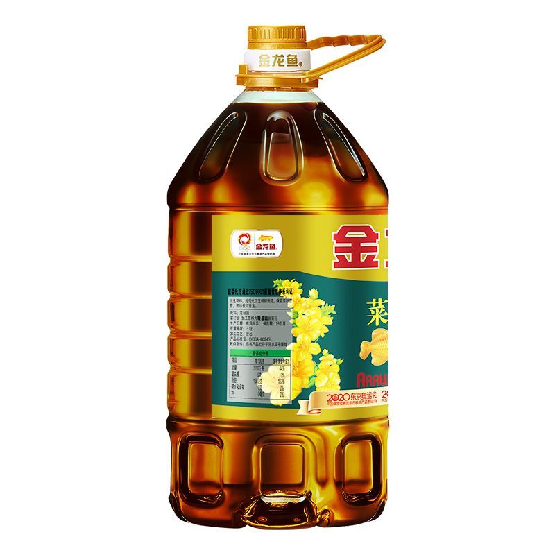 金龍魚一頓吃多少合適，金龍魚的喂食量和頻率需要根據(jù)體型和生活環(huán)境來調(diào)整