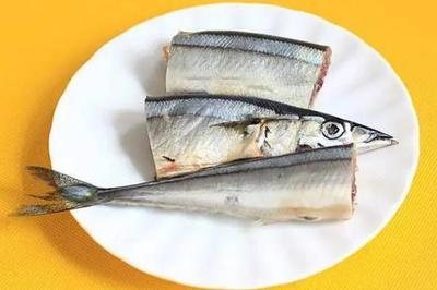 紅龍魚身體發黑什么原因