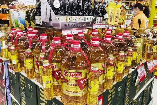 金龍魚銷售收入多少，中國領先的食品公司金龍魚銷售收入呈現穩步增長的趨勢