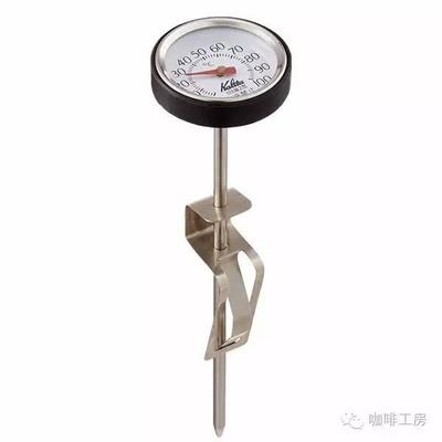 中華鱘龍魚圖片市場價：探尋中華鱘龍魚，那難覓身影背后的神秘與堅守