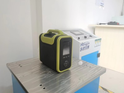 怎樣擦魚缸不嚇到龍魚呢：守護龍魚安寧，探尋擦魚缸的輕柔之道