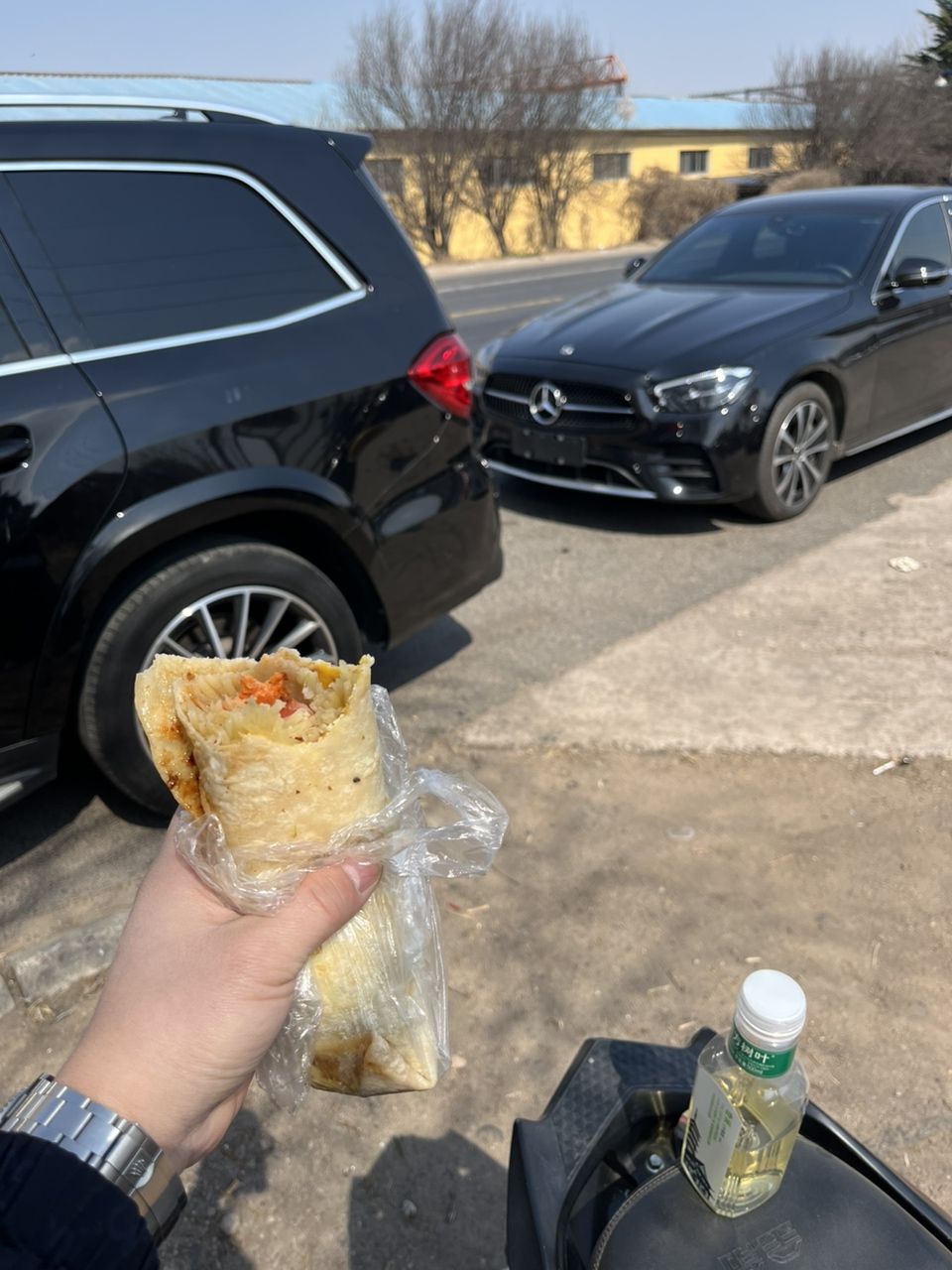 開抵押車 吃卷餅的一天 魚友們[daku][daku][daku] 開抵押車 吃卷餅的一天 魚友們[daku][daku][daku] 龍魚論壇