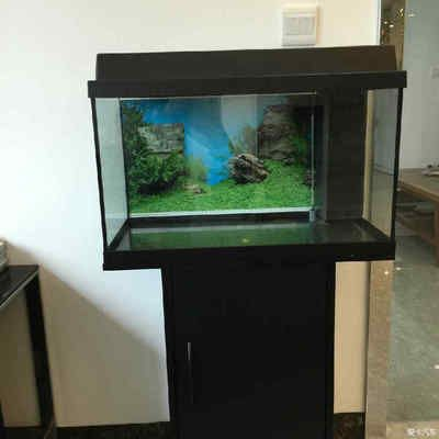 30的魚缸是什么意思：“30的魚缸”與“30的魚缸”的區別