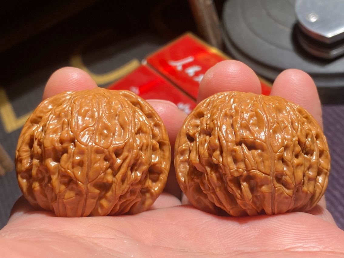 磨盤獅子頭一對，底子已經打好