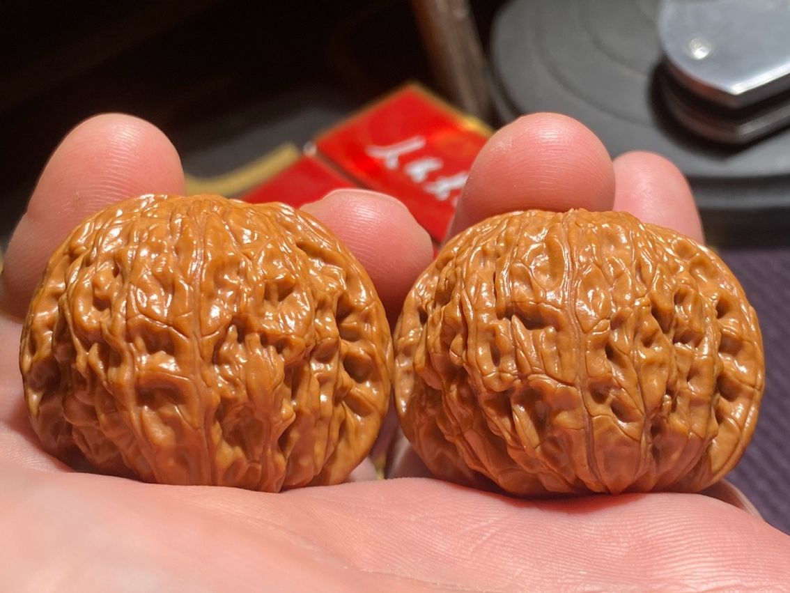 磨盤獅子頭一對，底子已經打好