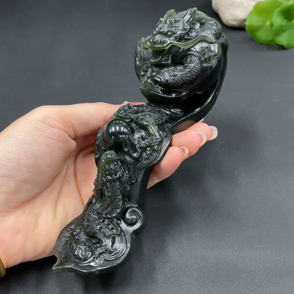 新疆碧玉,有喜歡的可以收藏!支持鑒定。 龍魚論壇 第2張 新疆碧玉,有喜歡的可以收藏!支持鑒定。 新疆碧玉,有喜歡的可以收藏!支持鑒定。 龍魚論壇 第2張