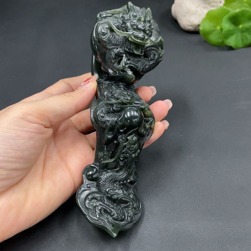 新疆碧玉,有喜歡的可以收藏!支持鑒定。 龍魚論壇 第3張 新疆碧玉,有喜歡的可以收藏!支持鑒定。 新疆碧玉,有喜歡的可以收藏!支持鑒定。 龍魚論壇 第3張