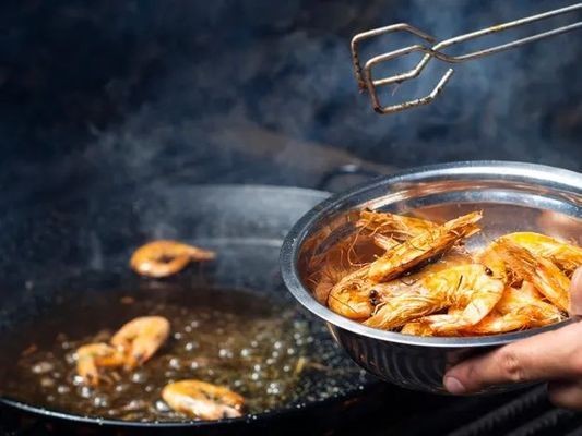 孔雀魚和金魚能一起養嗎？混養指南與注意事項