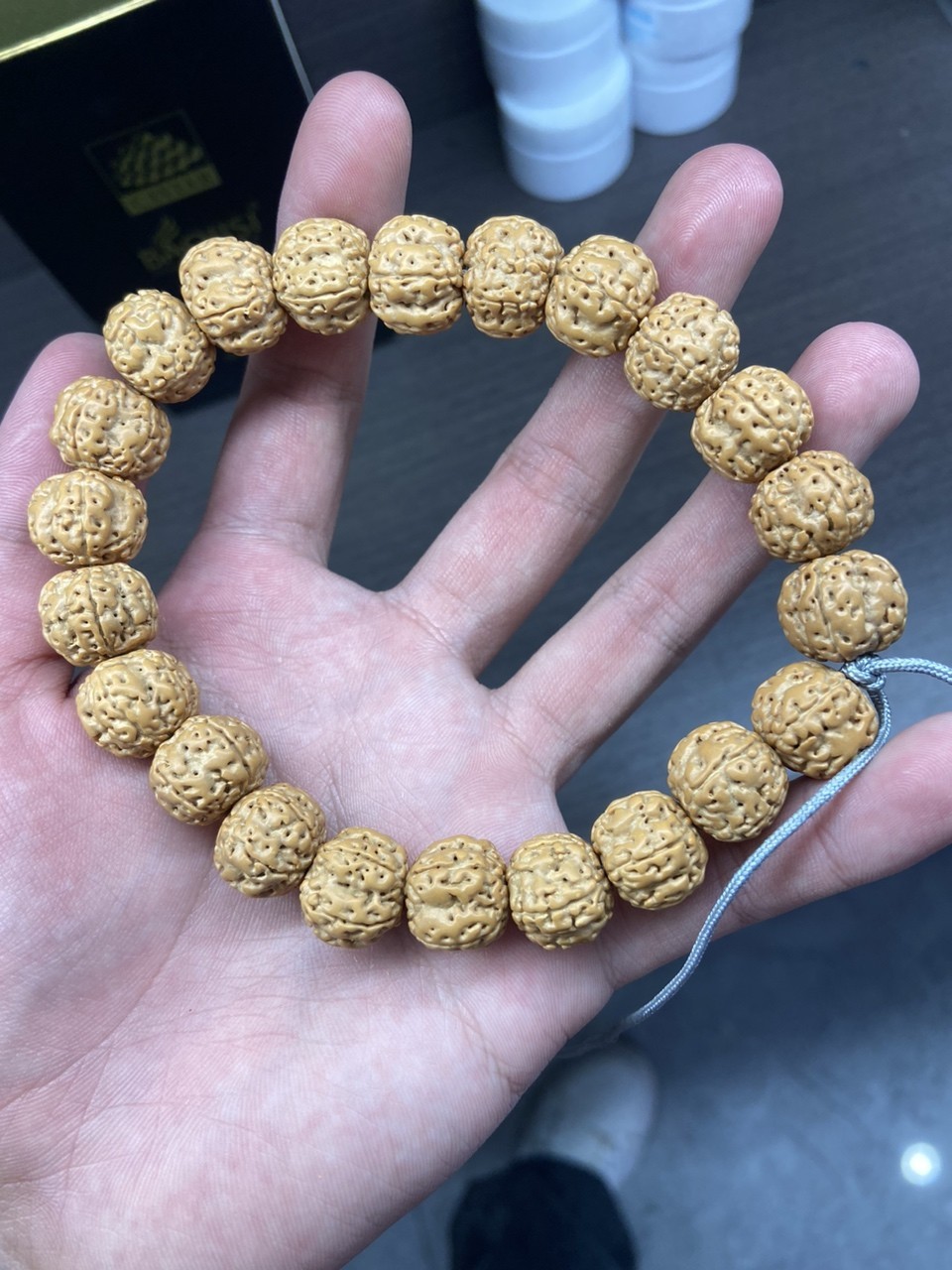 想了一想，還是簡單地打個底吧