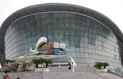 邢臺(tái)水族館vs祥龍魚場(chǎng)（邢臺(tái)水族館和祥龍魚場(chǎng)是一個(gè)大型的地標(biāo)性建筑預(yù)計(jì)將成為網(wǎng)紅打卡地）
