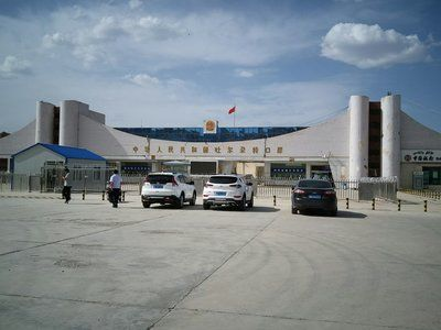 克孜勒蘇柯爾克孜自治州龍魚vs祥龍魚場（克孜勒蘇柯爾克孜自治州的龍魚銷售途徑和祥龍魚場各有優勢） 克孜勒蘇柯爾克孜自治州龍魚vs祥龍魚場（克孜勒蘇柯爾克孜自治州的龍魚銷售途徑和祥龍魚場各有優勢） 全國水族館企業名錄 第4張