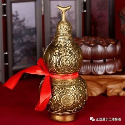 貫穿《春江花月夜》的意象是：貫穿《春江花月夜》的意象是什么