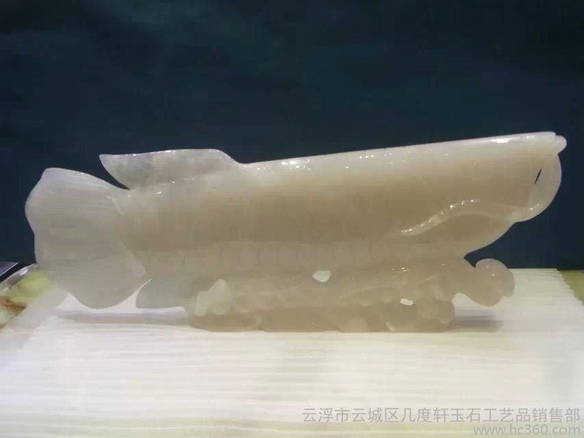 金龍魚玉石雕刻圖案