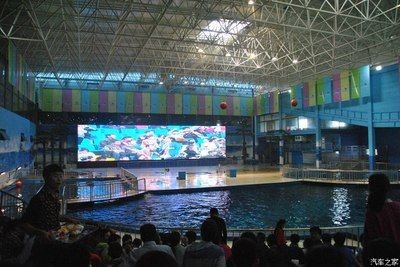 信陽水族館vs祥龍魚場（信陽水族館與祥龍魚場之間的差異之前，我們需要明確兩者的主要業務和服務對象）