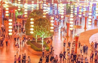 黃岡水族館vs祥龍魚場（探討黃岡水族館與祥龍魚場之間的差異之前需要明確基本信息）