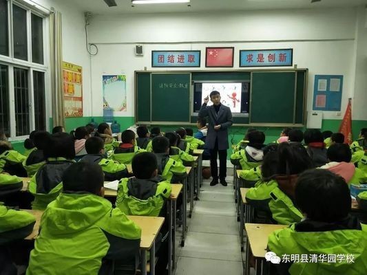 魚缸造景先放沙還是先放水(魚缸造景先鋪沙還是先放石頭) 森森老師盧雨 森森魚缸 森森老師盧雨 森森老師盧雨 森森魚缸