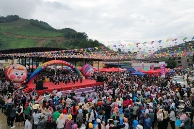 紅河哈尼族彝族自治州龍魚(yú)vs祥龍魚(yú)場(chǎng)（云南紅河哈尼族彝族自治州的龍魚(yú)市場(chǎng)）