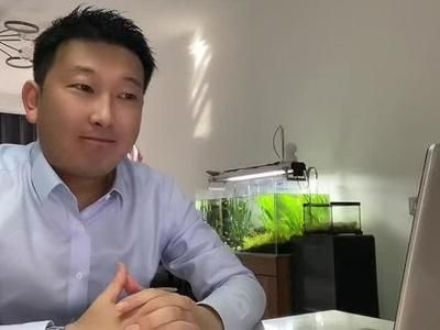 1米長魚缸多高多寬合適：1米長的魚缸在尺寸上有一定的標(biāo)準(zhǔn)和建議和建議