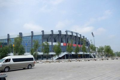 延邊朝鮮族自治州水族館vs祥龍魚場（延邊朝鮮族自治州水族館可能是一個公共展覽設施的場所）