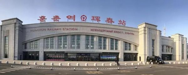 延邊朝鮮族自治州水族館vs祥龍魚場（延邊朝鮮族自治州水族館可能是一個公共展覽設施的場所）