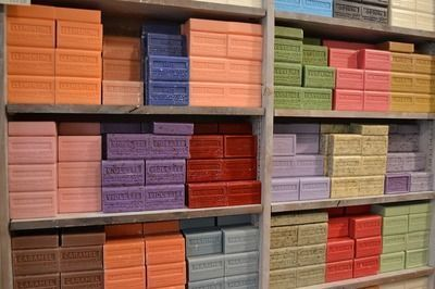 龍魚食物vs祥龍魚場：龍魚食品牌對比祥龍魚場養(yǎng)殖技術(shù)