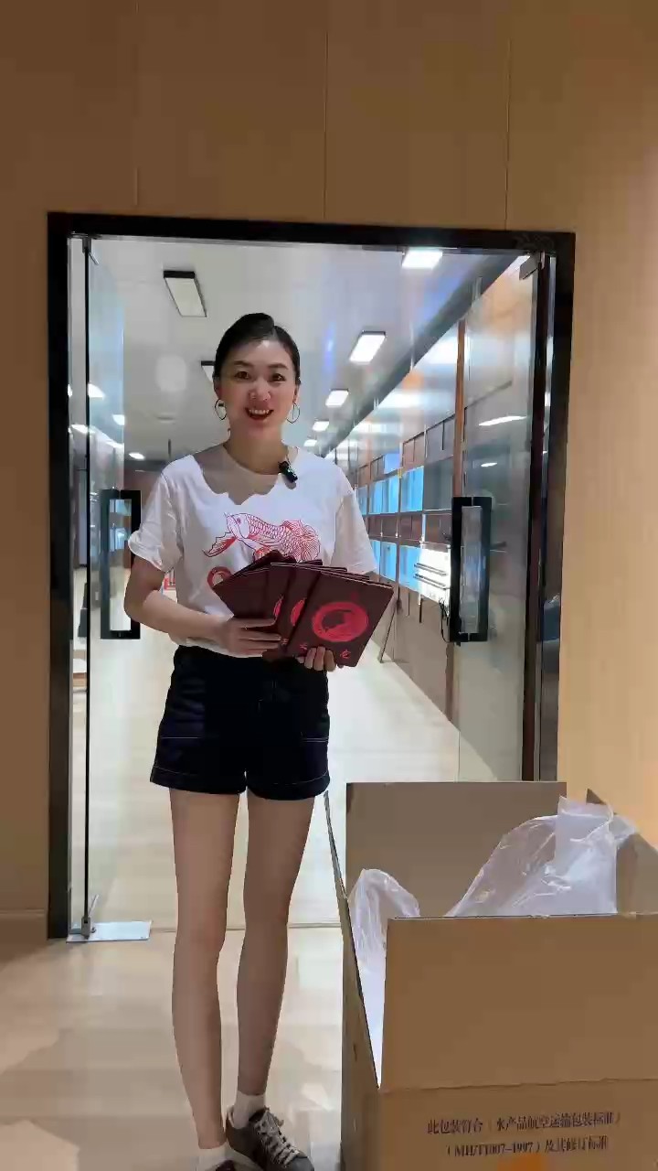 魚友在線四天,昨晚讓瓶子幫忙選了六條，自己都沒看。對于這種信任要倍加珍惜，反反復復看來看去挑了半個鐘才幫老板選定????今天給老板貨車發走??祝?入缸大吉！wltw999999 魚友在線四天,昨晚讓瓶子幫忙選了六條，自己都沒看。對于這種信任要倍加珍惜，反反復復看來看去挑了半個鐘才幫老板選定????今天給老板貨車發走??祝?入缸大吉！wltw999999 龍魚論壇