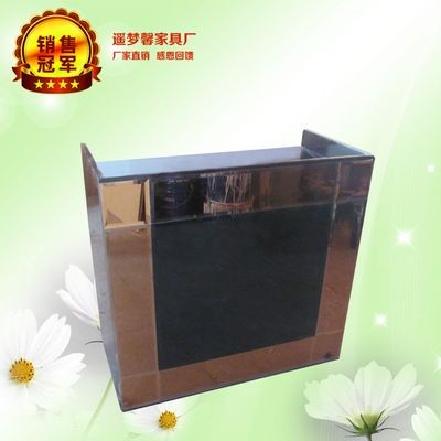 茶色玻璃魚(yú)缸
