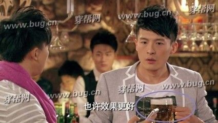 愛情公寓4賣魚缸的演員：《愛情公寓4》中胡一菲買魚缸的細節