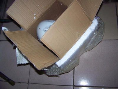 大號陶瓷魚缸怎么樣：大號陶瓷魚缸是現代家庭和商業場所中常見的裝飾和功能性物品