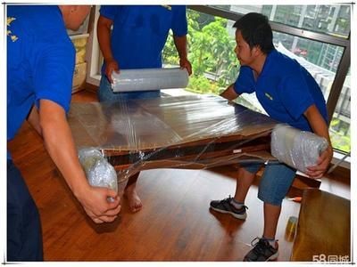 搬家時魚缸如何進行搬運工作呢：搬家時魚缸搬運工作需要細心策劃和專業操作和注意事項