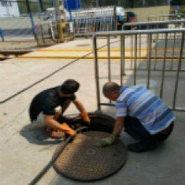 八里橋有賣魚缸的嗎：八里橋市場信息在八里橋市場旁邊有個專門買魚和魚缸的
