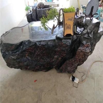 玻璃魚缸放石頭太重了會不會破裂呀：在魚缸中放石頭的注意事項