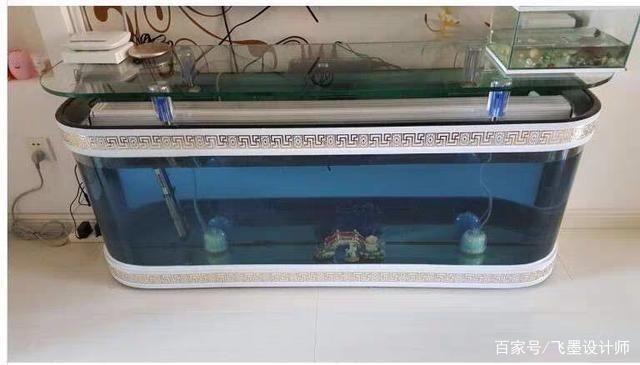 東戶客廳魚缸擺放哪里最佳：客廳魚缸擺放位置被認為對家庭的運勢有重要影響