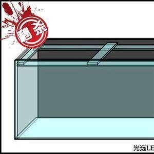 1米2的魚缸大概裝多少水：1米2的魚缸大概可以裝320升水，但請注意事項