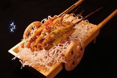 白龍魚多少錢，揭秘白龍魚市場價值，價格分析