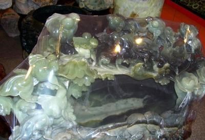 把玉石放在魚缸里好不好：玉石在魚缸中的作用，在魚缸中的作用，探索玉石對水