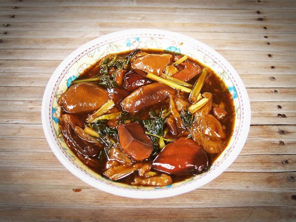 泰國虎魚吃什么好（泰國虎魚吃什么好養(yǎng)）虎魚的完美飲食指南，選擇正確的食物以保持其健康