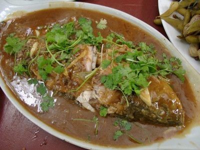 龍魚吃馬蜂嗎會死嗎，魚與馬蜂，生態互動之謎及其