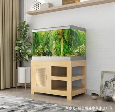 不銹鋼魚缸底柜：不銹鋼魚缸底柜應該考慮其質量和適用性和適用性