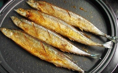 紅龍魚對燈光要求大嗎（紅龍魚對燈光要求大嗎視頻）