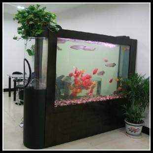 負壓魚缸的科學原理解析負壓魚缸的科學原理是什么：負壓魚缸是一種創新的水族展示方式