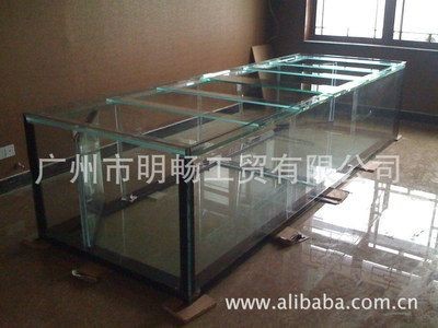 廣州魚缸廠家的設計理念：廣州市水生財水族有限公司專注于魚缸設計、定制、定制
