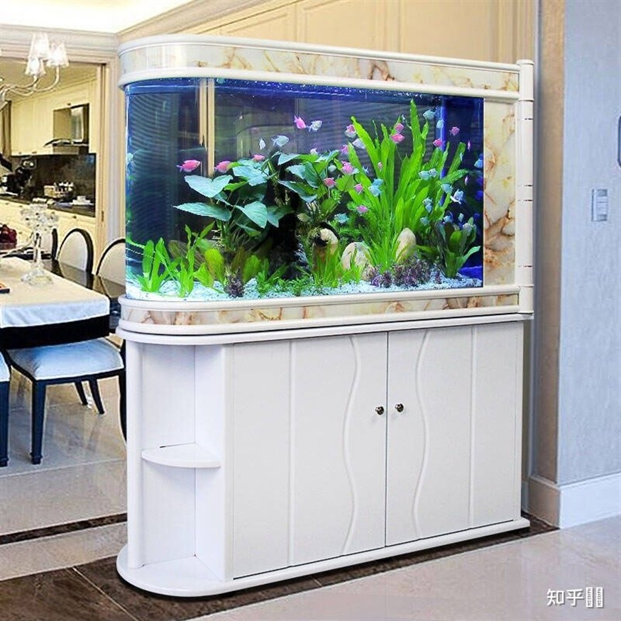 房間養魚的風水講究：臥室養魚必須注意五大原則：不可犯了“沒頂水”或稱“淋頭水” 房間養魚的風水講究：臥室養魚必須注意五大原則：不可犯了“沒頂水”或稱“淋頭水” 魚缸百科 第4張