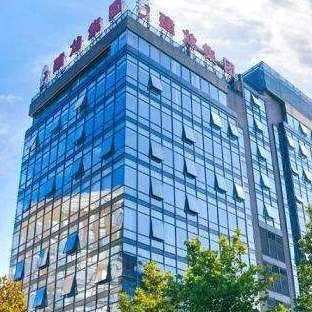 建龍集團董事長