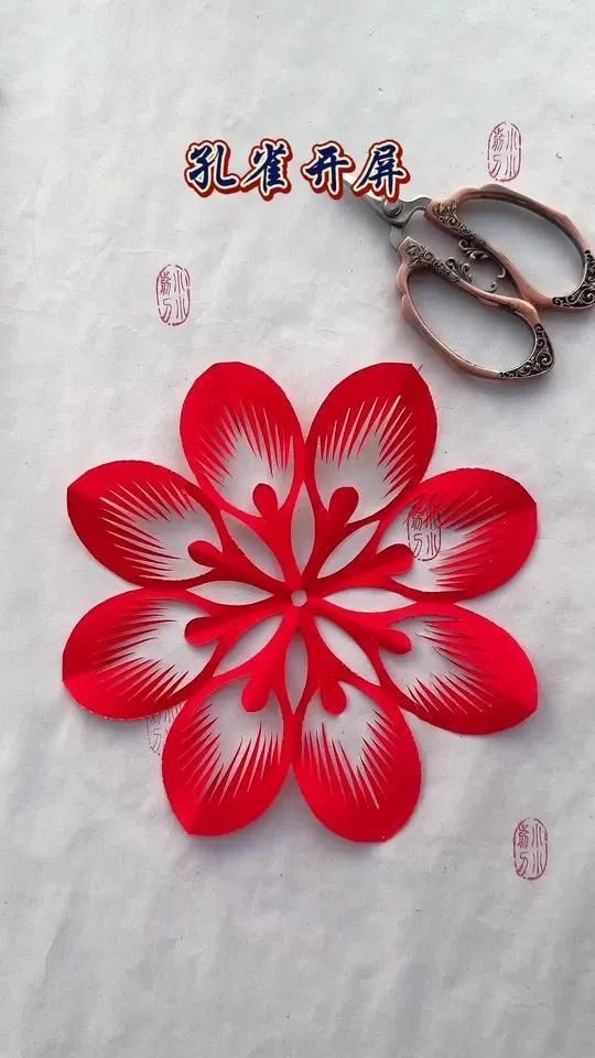 家里養(yǎng)孔雀吉利嗎