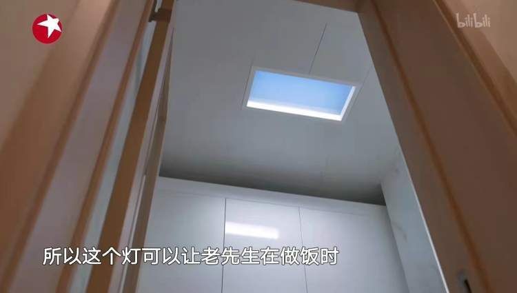 2700K燈適合哪些魚(yú)缸尺寸，2700k燈光使用時(shí)間表