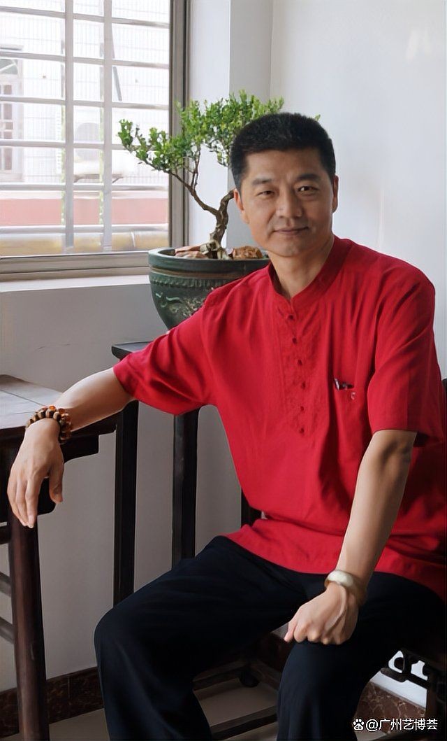 國畫魚寫意，墨趣橫生，國畫寫