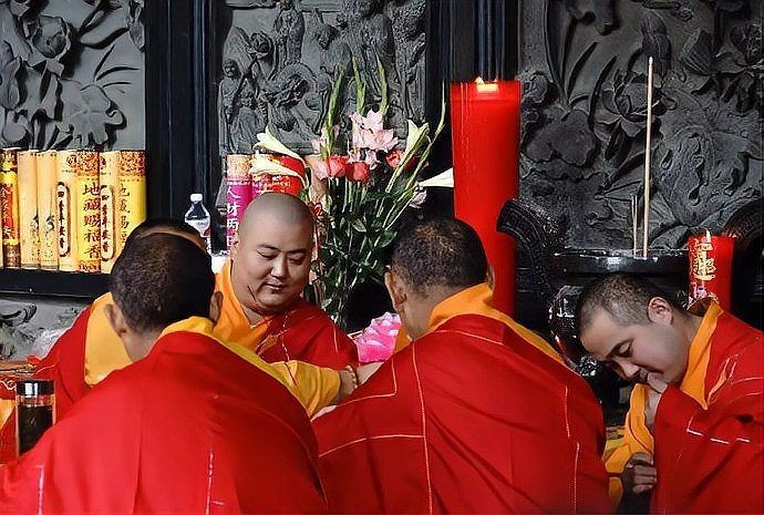 和尚的一日三餐伙食表，揭秘寺廟僧人日常，清規戒律下的和尚一日三餐食譜全